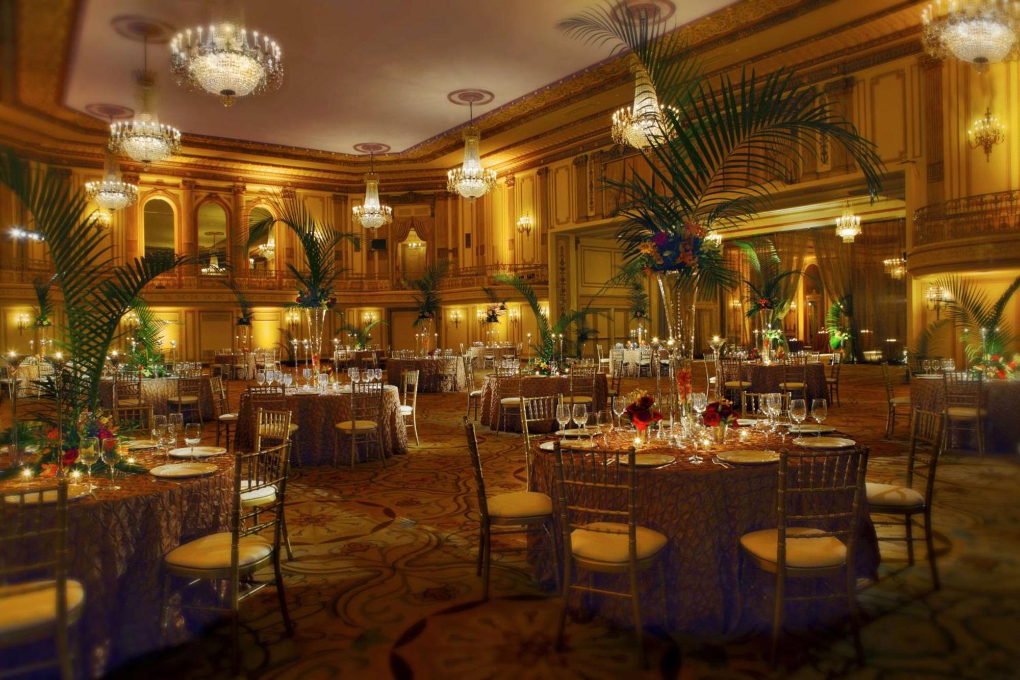 The Palmer House Hilton Chicago Exterior photo