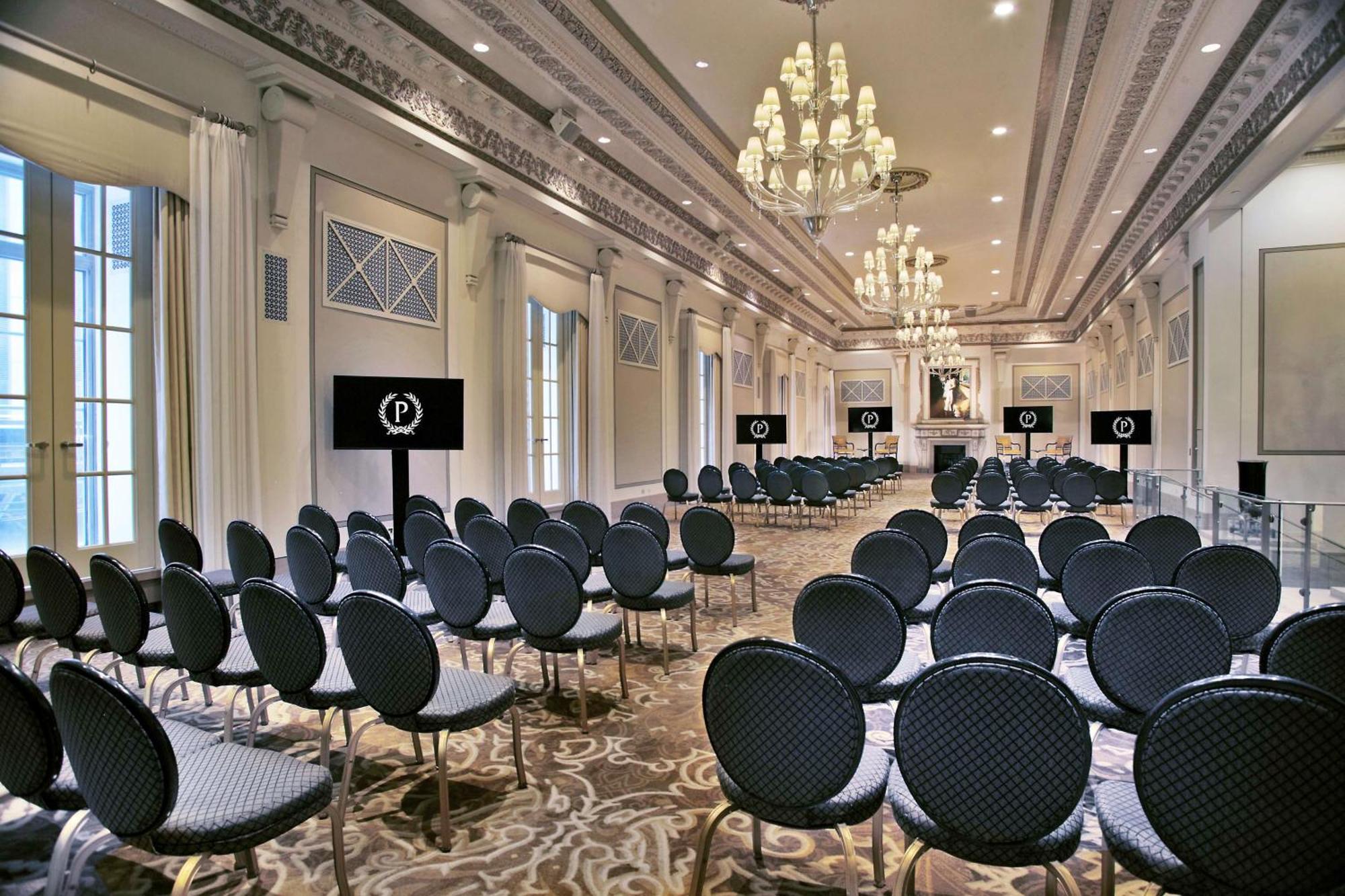 The Palmer House Hilton Chicago Exterior photo