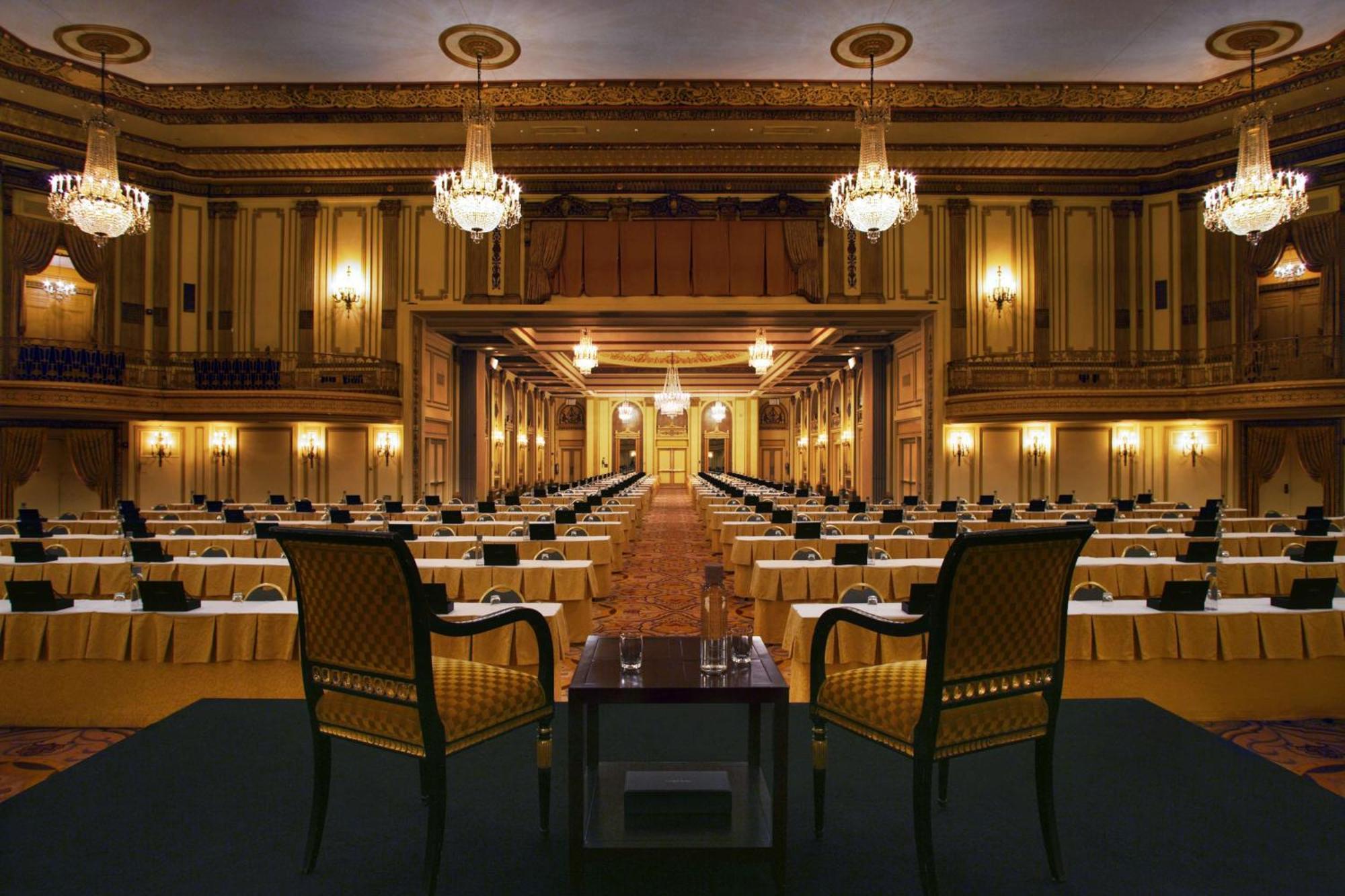 The Palmer House Hilton Chicago Exterior photo