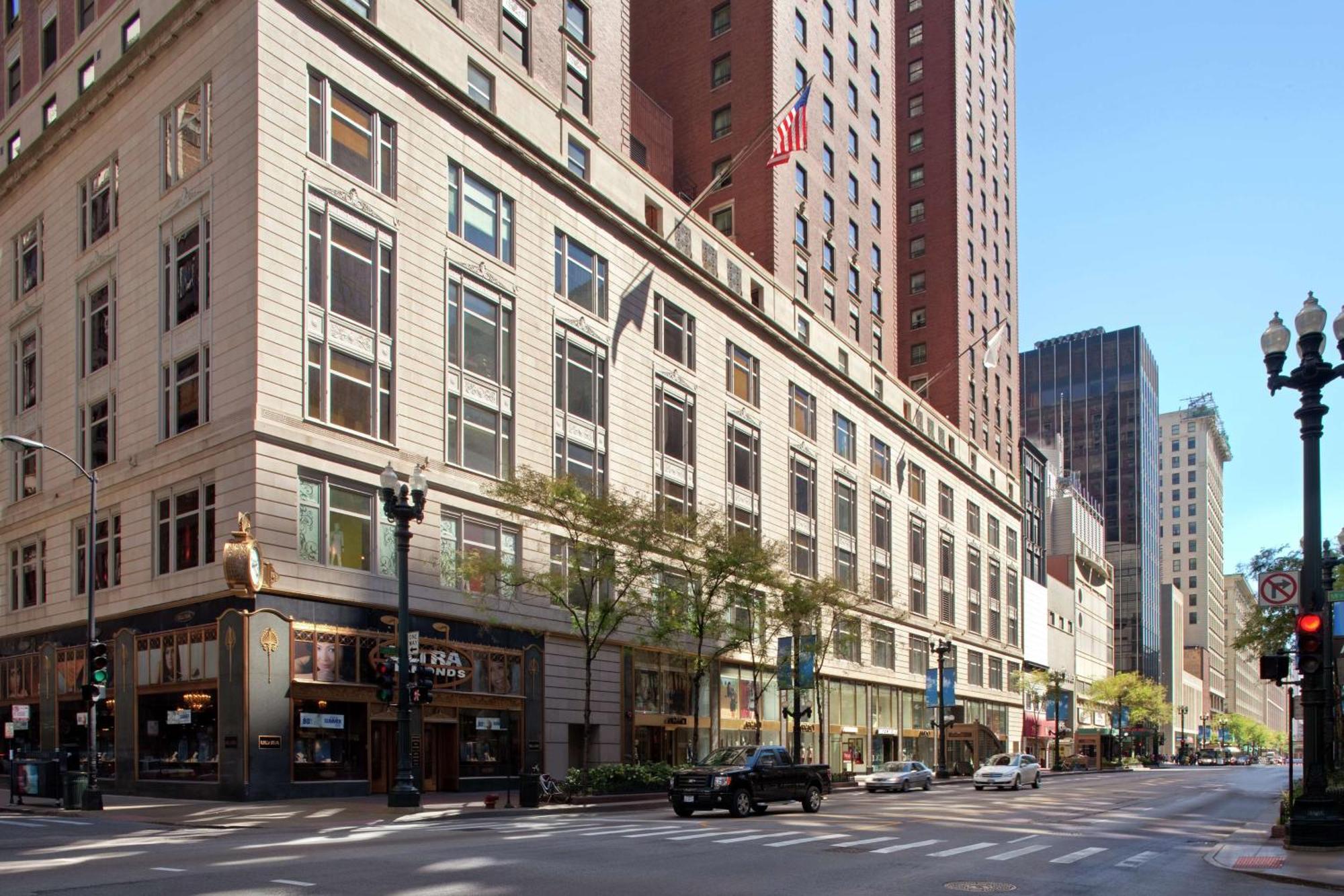 The Palmer House Hilton Chicago Exterior photo
